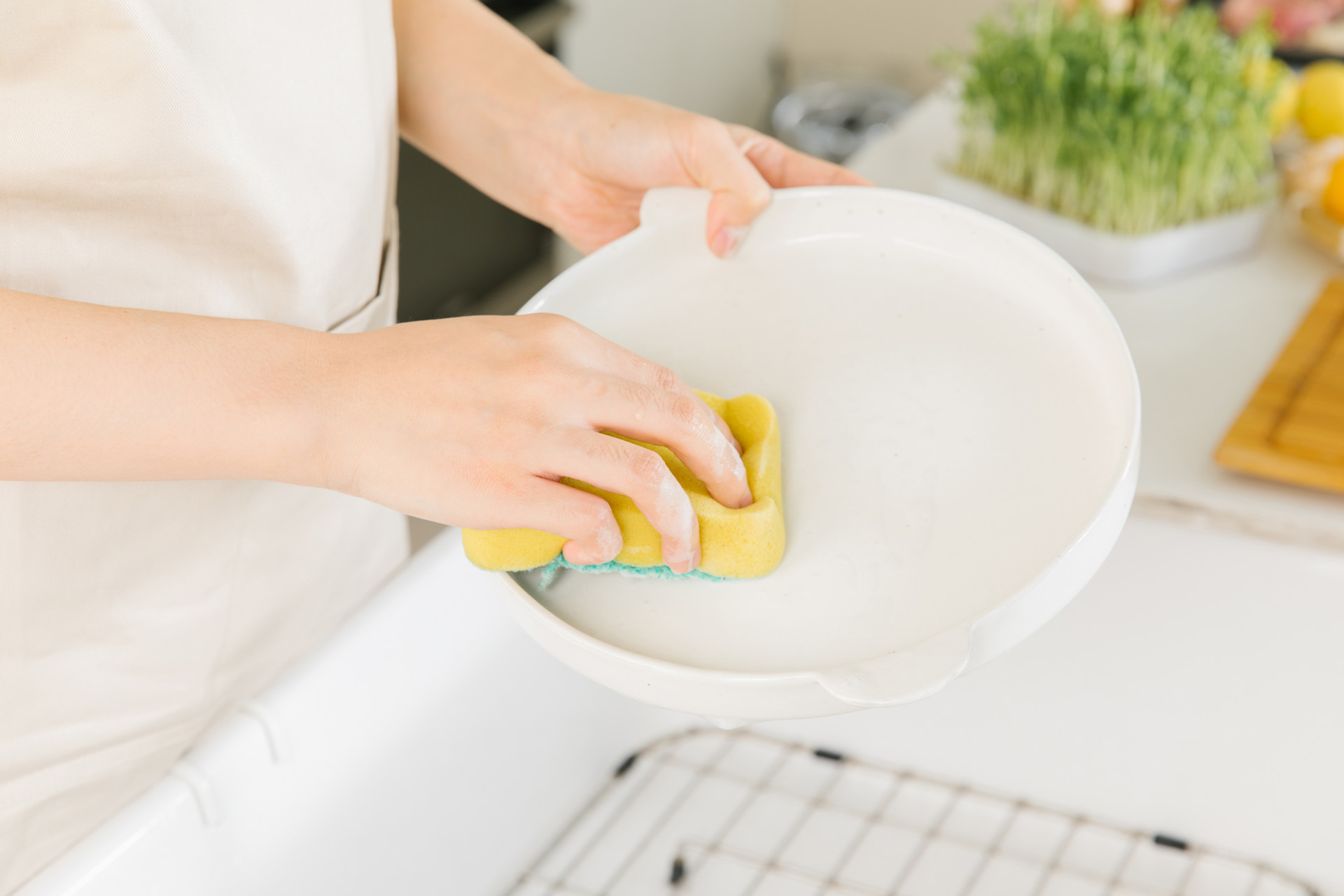 1647322734656573.jpg 摄图网_501685370_banner_厨房刷碗特写(企业商用).jpg